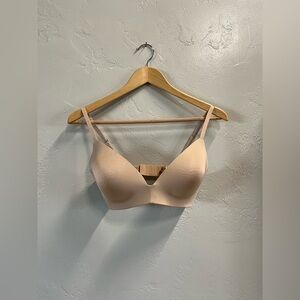 SKIMS Wireless Form T-Shirt Bra 32DDD NWOT Clay Color